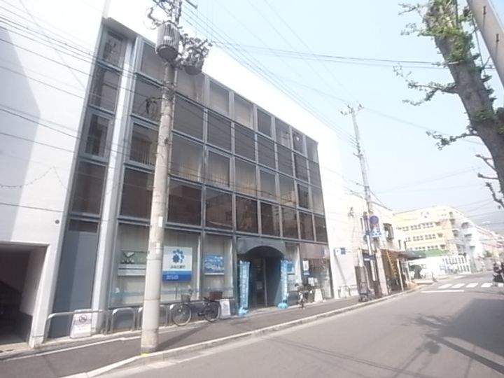 兵庫県神戸市東灘区北青木4丁目の賃貸アパートの外観
