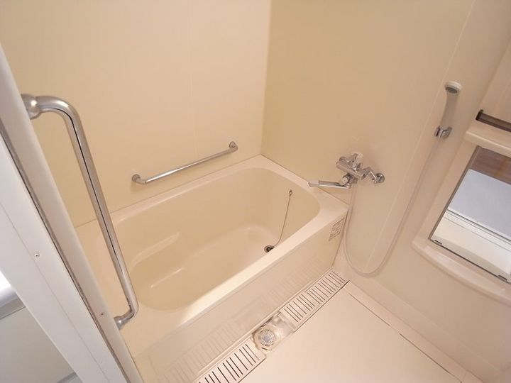 兵庫県神戸市東灘区岡本8丁目の賃貸マンションの風呂