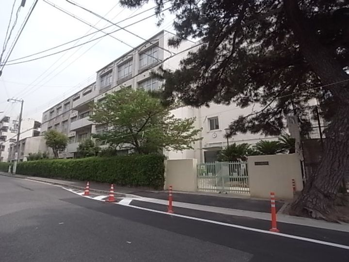 兵庫県神戸市東灘区御影石町2丁目の賃貸マンションの外観