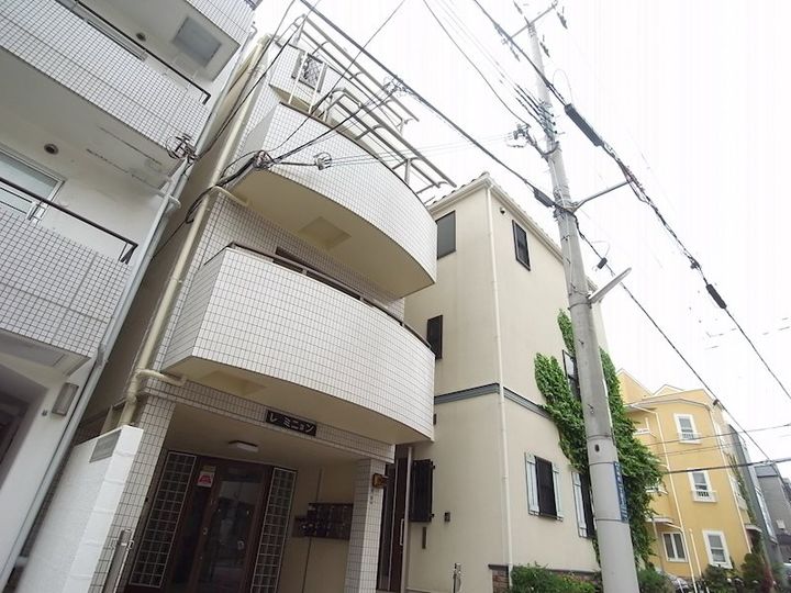 兵庫県神戸市灘区六甲町1丁目の賃貸マンションの外観