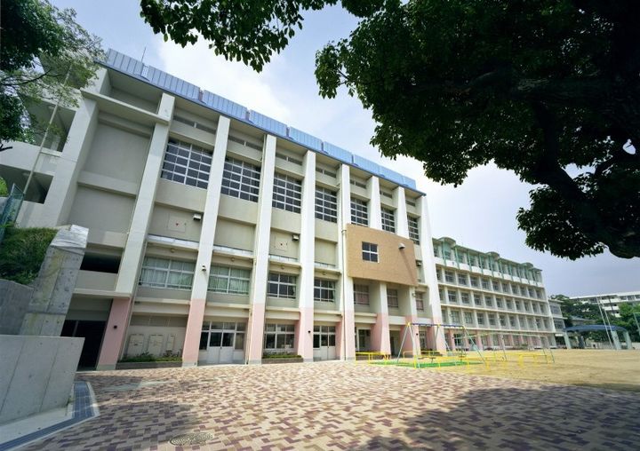 スワンズシティ神戸ウエストの周辺