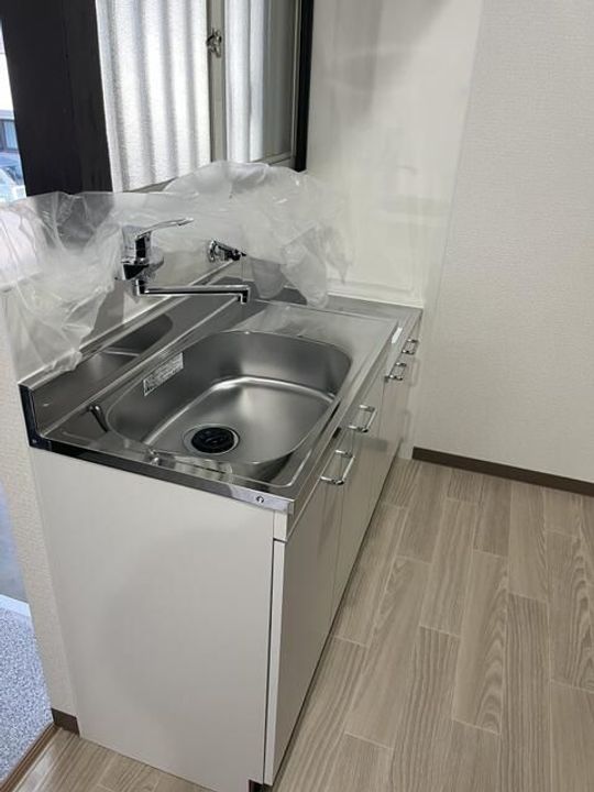 兵庫県神戸市東灘区岡本7丁目の賃貸アパートのキッチン