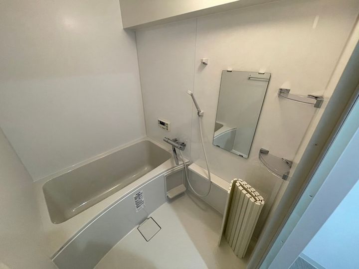 兵庫県神戸市東灘区西岡本3丁目の賃貸マンションの風呂