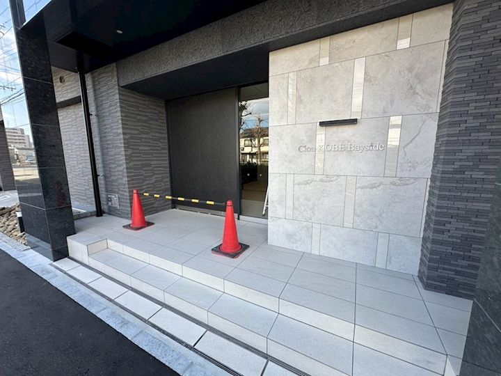 Cion KOBE Baysideの玄関