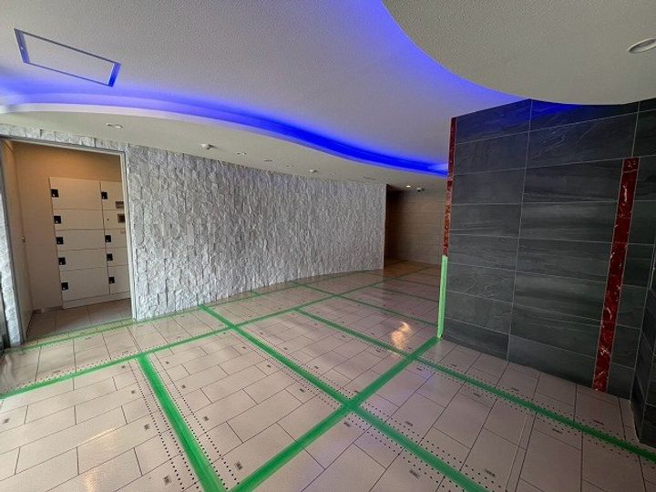 セレニテ兵庫エクラの玄関