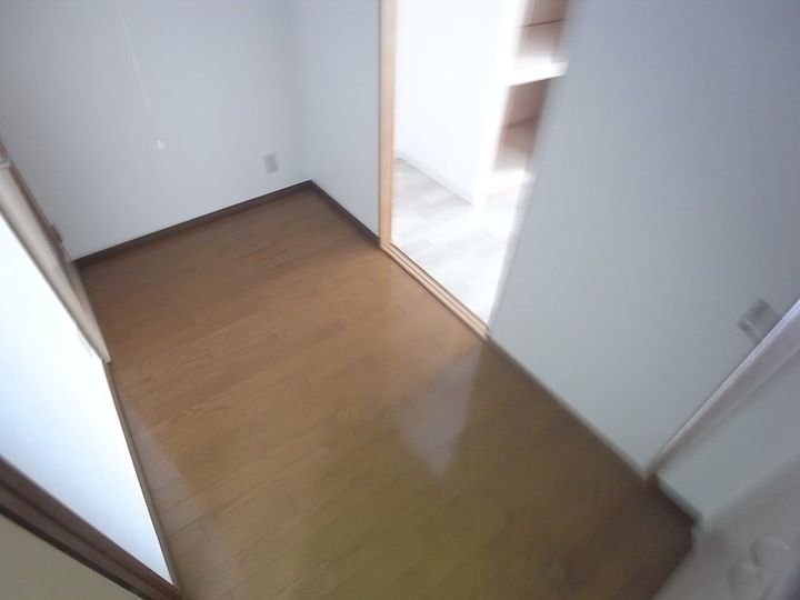 リアライズ羽坂通の居間