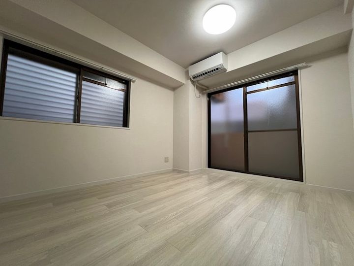 兵庫県神戸市灘区篠原中町3丁目の賃貸マンションの居間