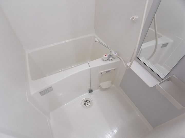 兵庫県神戸市須磨区車字口道谷の賃貸アパートの風呂