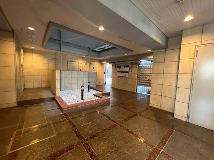 朝日プラザ兵庫大開通の玄関
