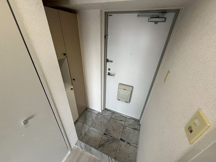 朝日プラザ兵庫大開通の玄関