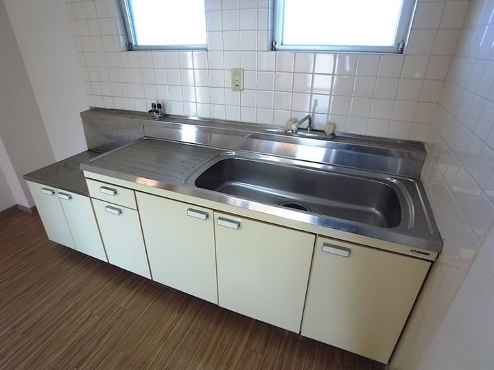 兵庫県神戸市垂水区塩屋台3丁目の賃貸マンションのキッチン