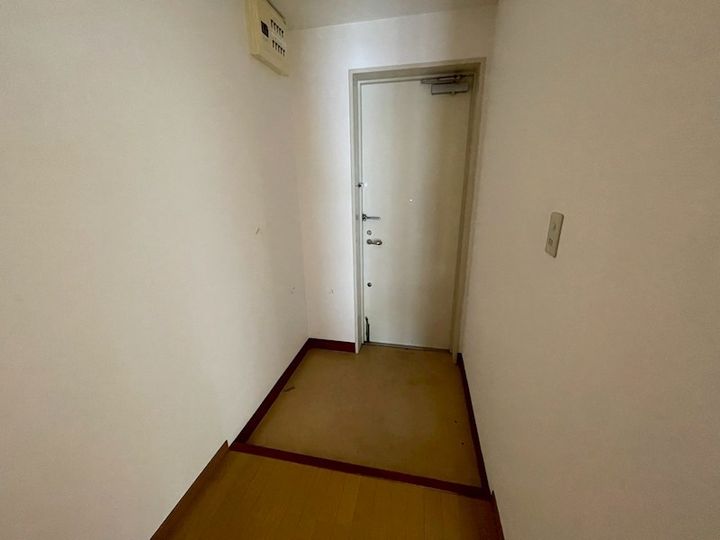 兵庫県神戸市灘区篠原台の賃貸マンションの玄関