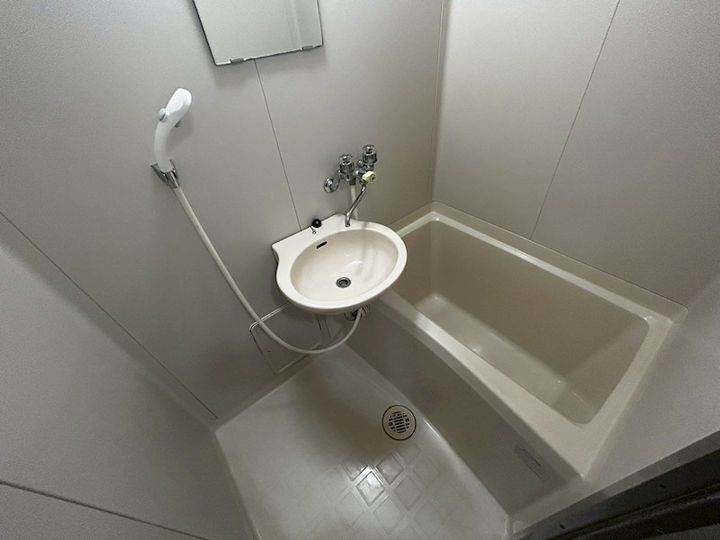 ラドーレの風呂