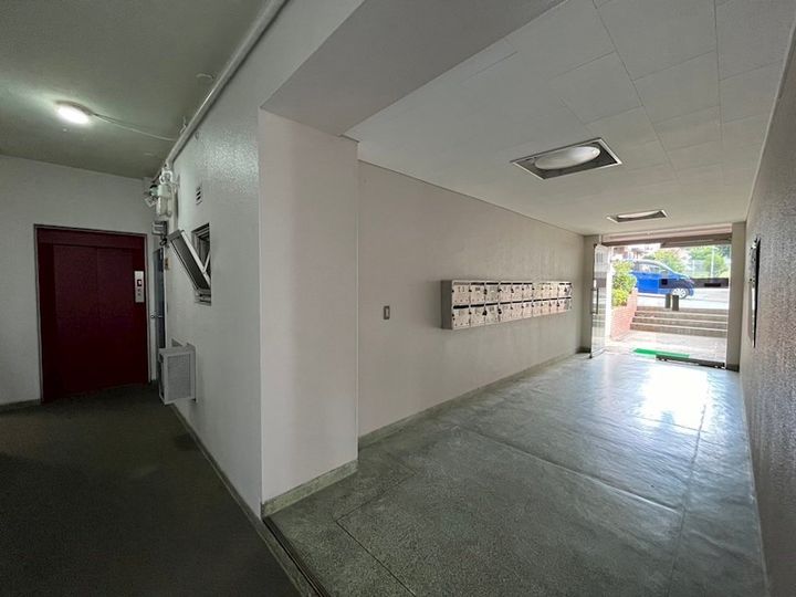 シャルマンコーポ鈴蘭台の玄関