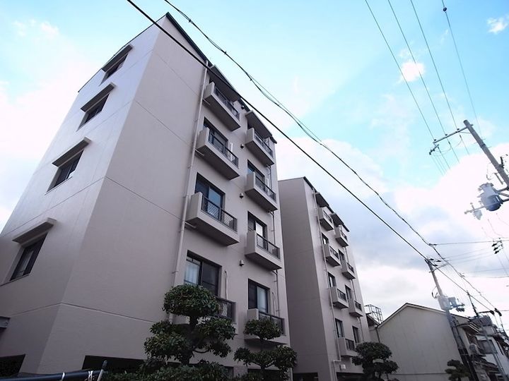 サンリッジ湊川の外観