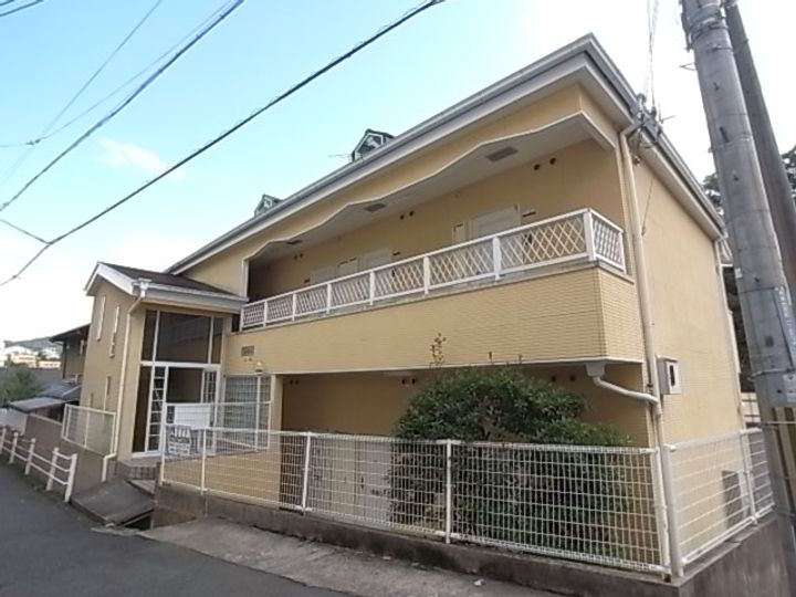 コスモメイト鈴蘭西の外観