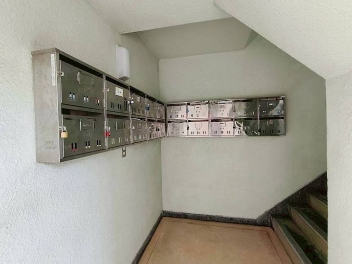 泉マンションの玄関