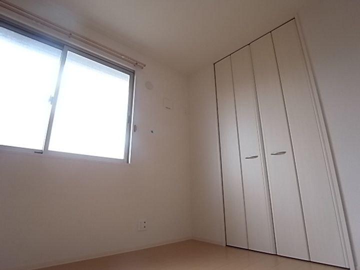 ソレーユ・コート A棟の居間
