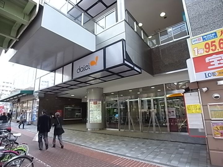 カトルセゾンの周辺