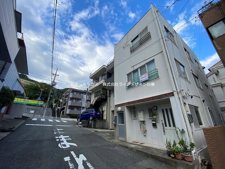 宮前マンションの外観