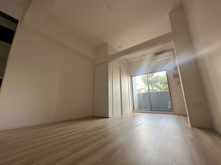 セレニテ神戸ミラクノールの居間