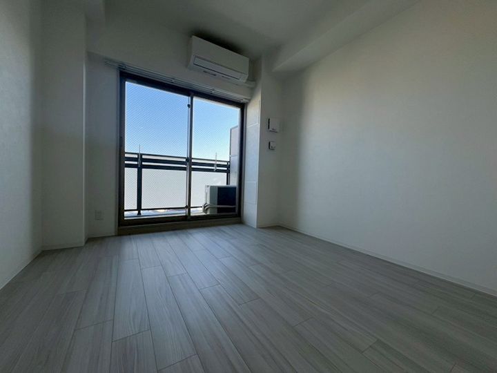 GENOVIA神戸湊川公園の居間