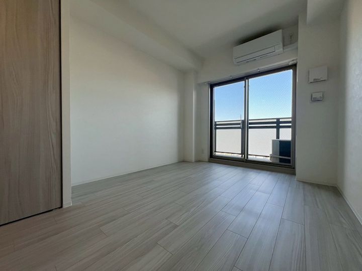 GENOVIA神戸湊川公園の居間