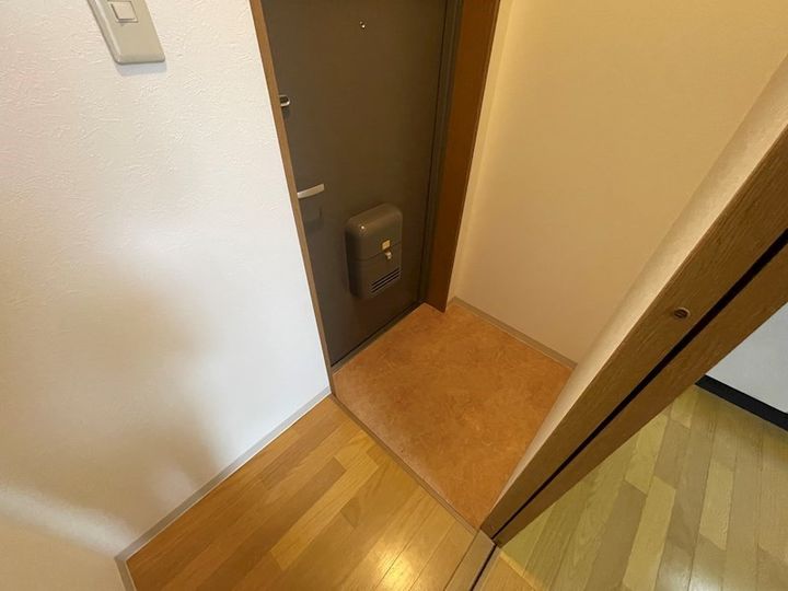 パレ・ノーブルの玄関