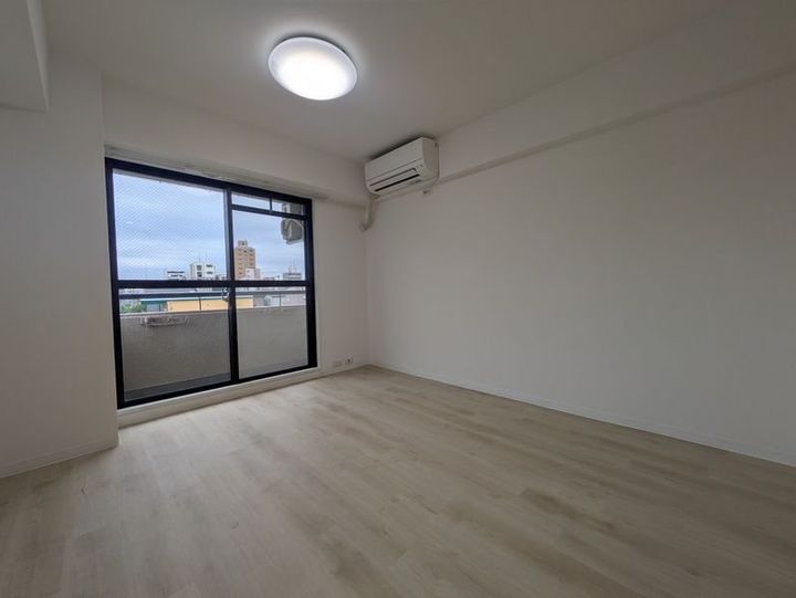 ハローグリーンハイツ岡本の居間