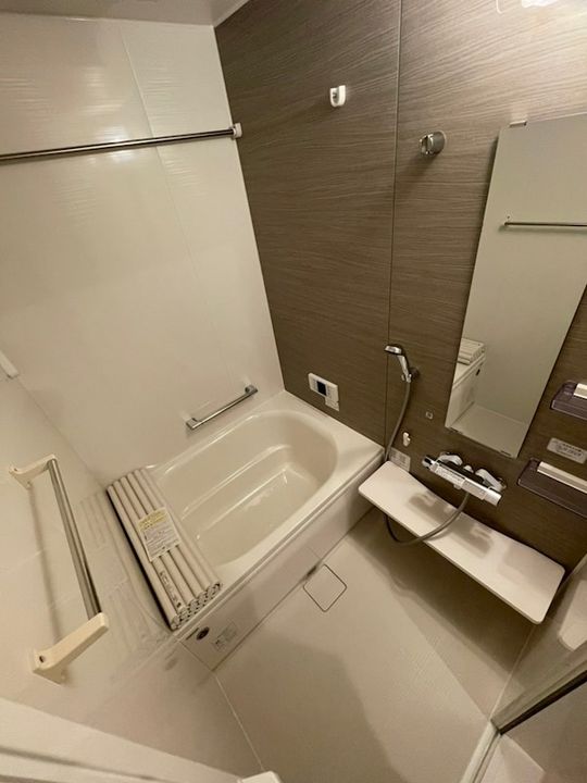 LAUREUS KUGAの風呂