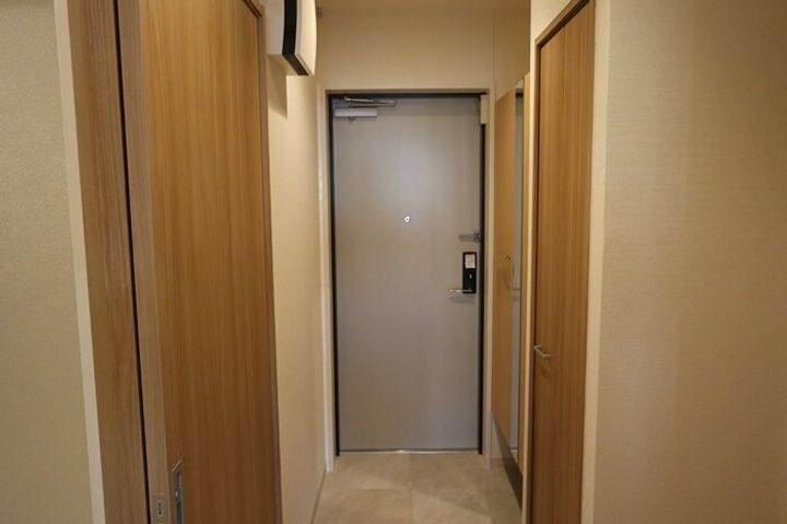 グランデ オヴェスト304の玄関