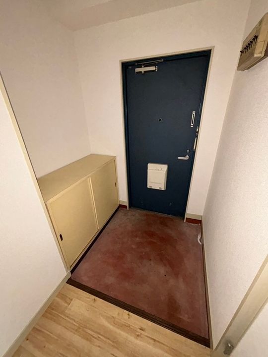 書写ハイツの玄関