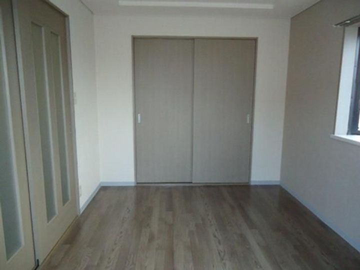 兵庫県揖保郡太子町糸井の賃貸アパートの居間