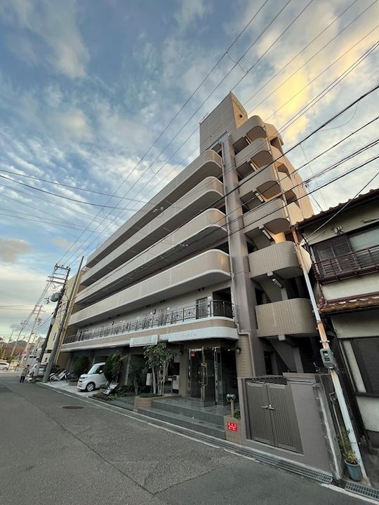 アークYSの外観