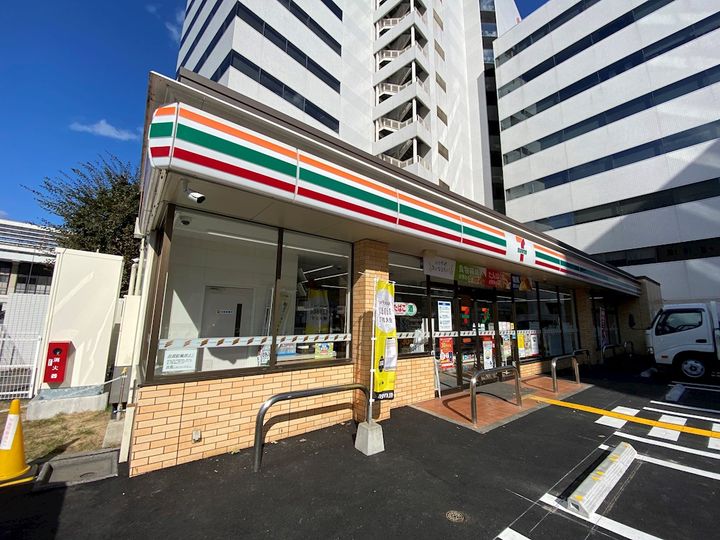 スタシオンの周辺