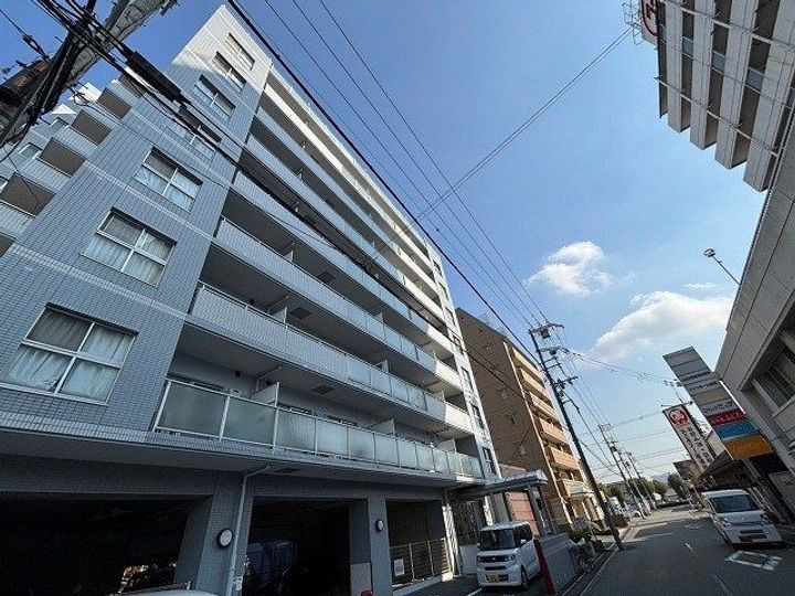 泉マンションの外観