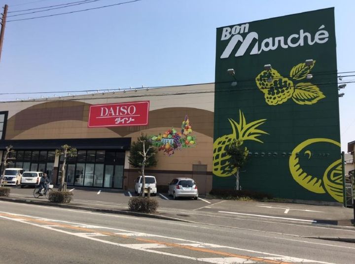 グレイス・エンジェルの周辺