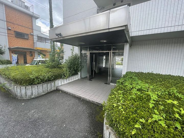 コーポ青山IIの玄関