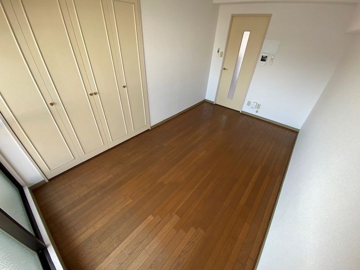 ジュネス神屋町の居間