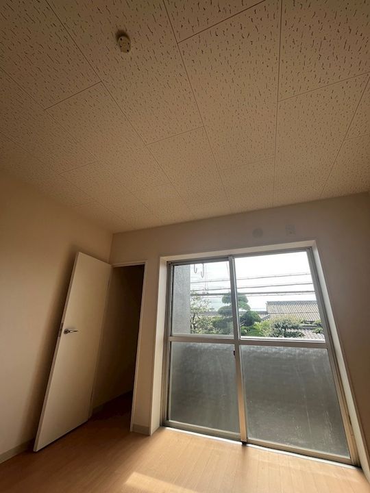 コーポ宮之本の居間