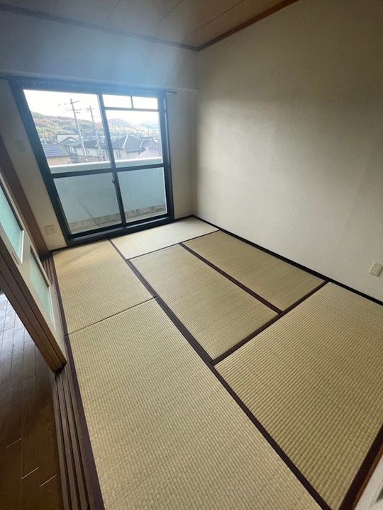 フレンドM東山の居間