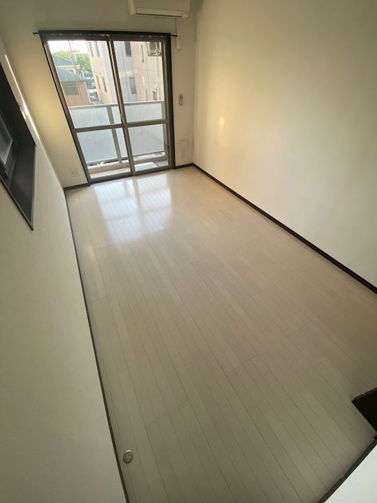 MISTRAL飾磨駅前の居間