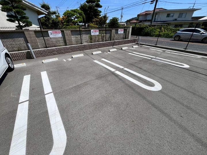 アリュールのその他画像