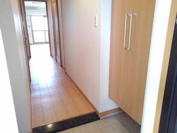 ラ・ブローテ東加古川の玄関