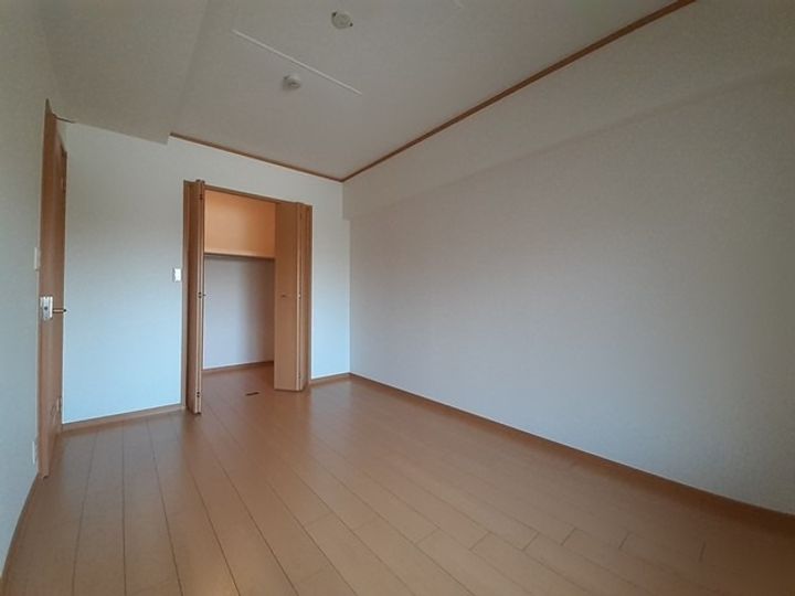 グレイス・セイバリーの居間