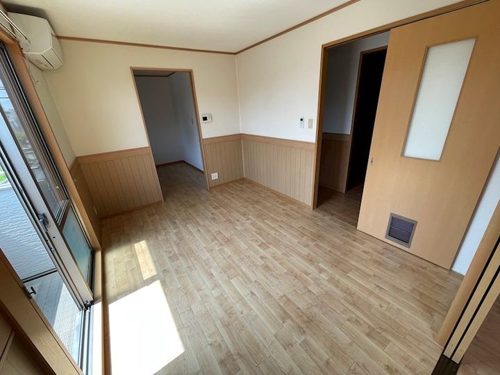 コンフォート加茂の居間