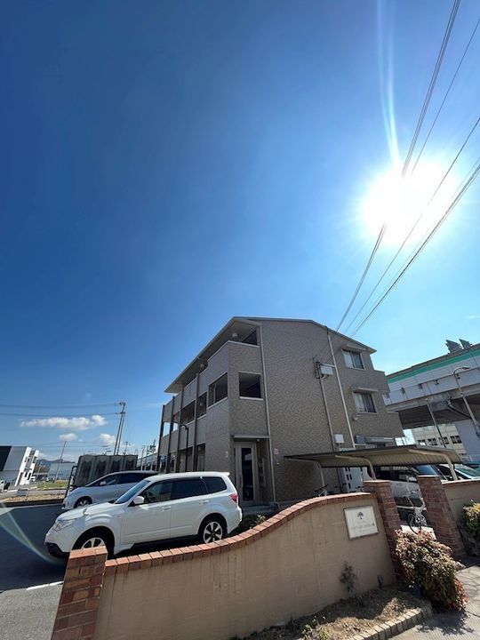 サンテ・レザンジュ B棟の外観