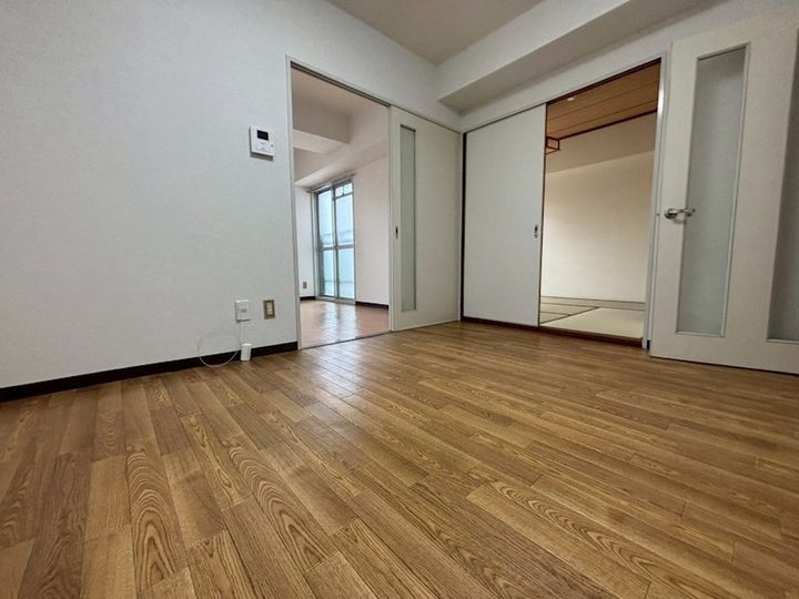 ロイヤルコーポ姫路栗山町の居間