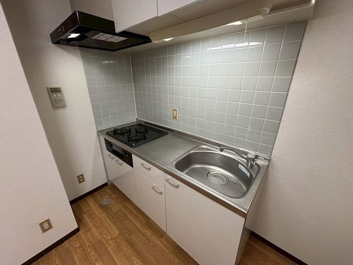 ロイヤルコーポ姫路栗山町のキッチン