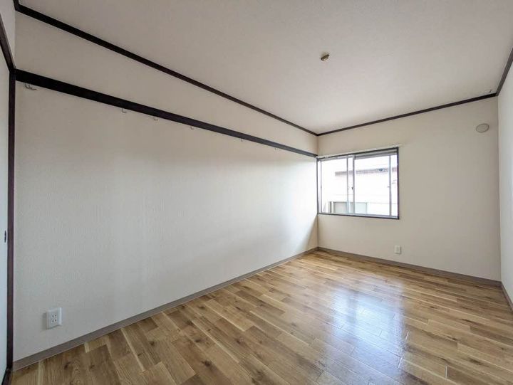 メゾン八代の居間